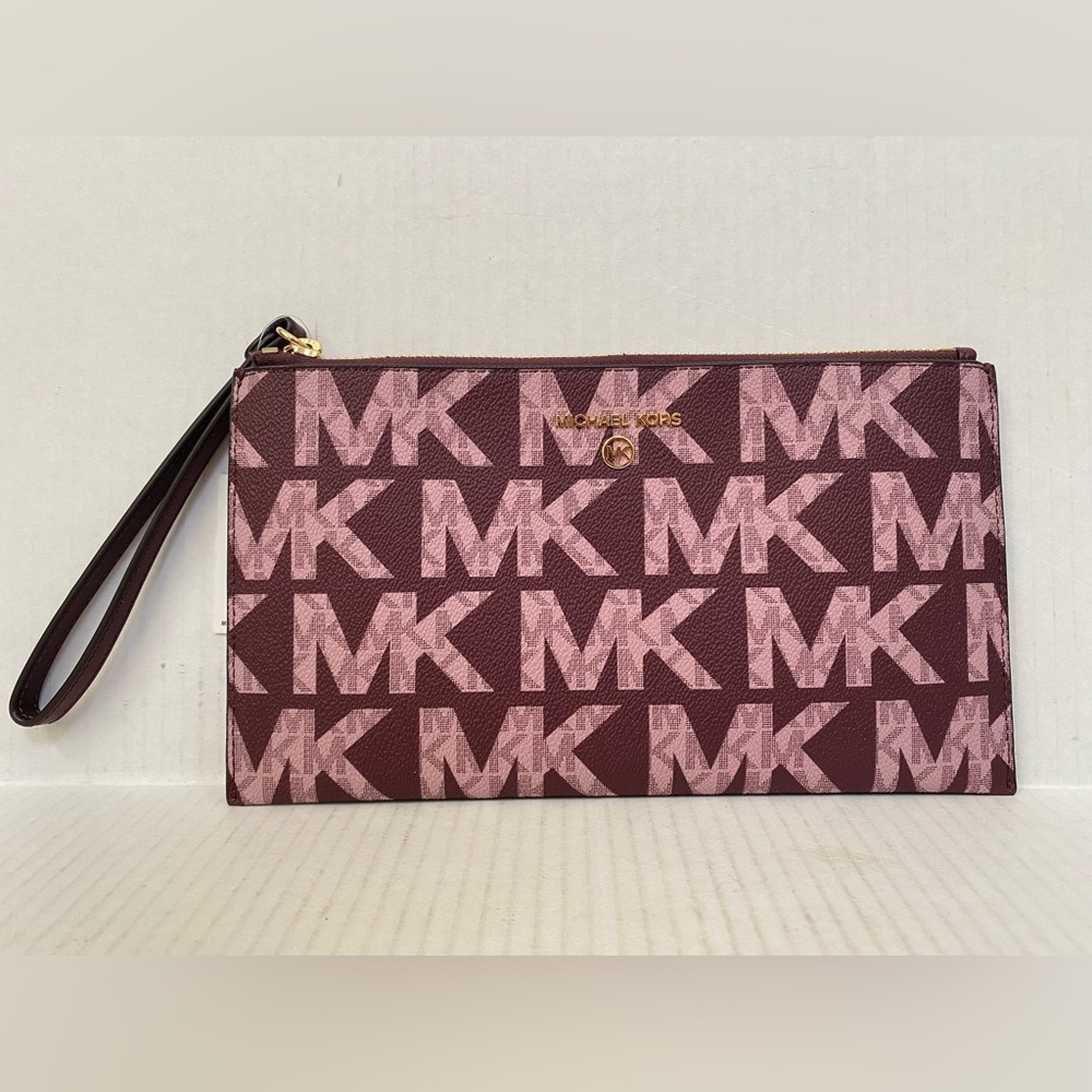 NWT NEW Michael Kors Women’s Purple Leather Jet Set Charm Logo Wristlet/ Clutch